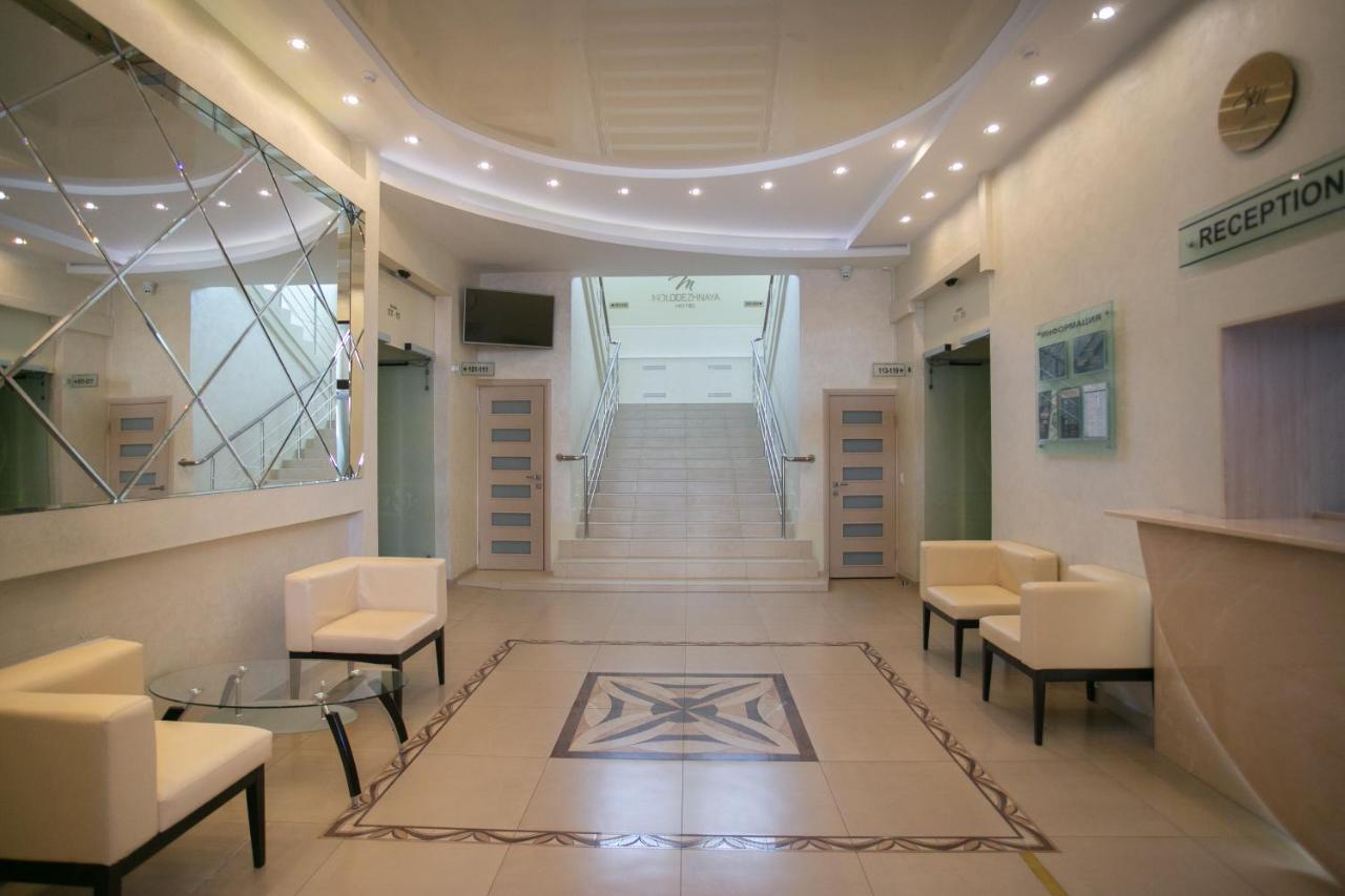 ברסט Molodezhnaya Hotel מראה חיצוני תמונה