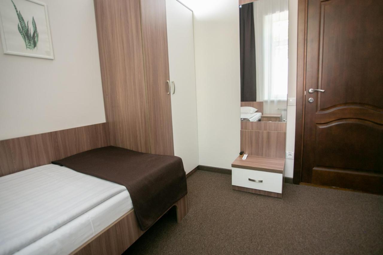 ברסט Molodezhnaya Hotel מראה חיצוני תמונה
