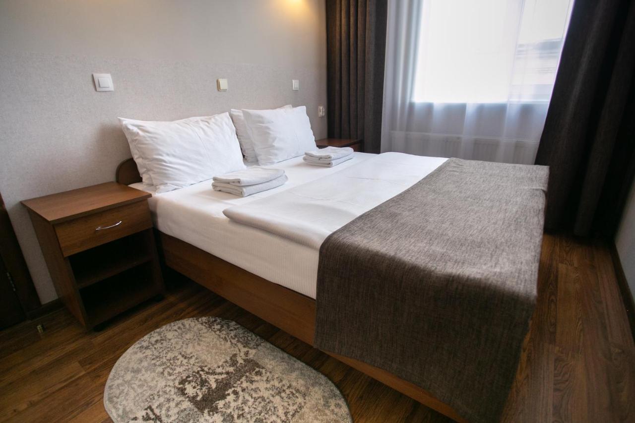 ברסט Molodezhnaya Hotel מראה חיצוני תמונה