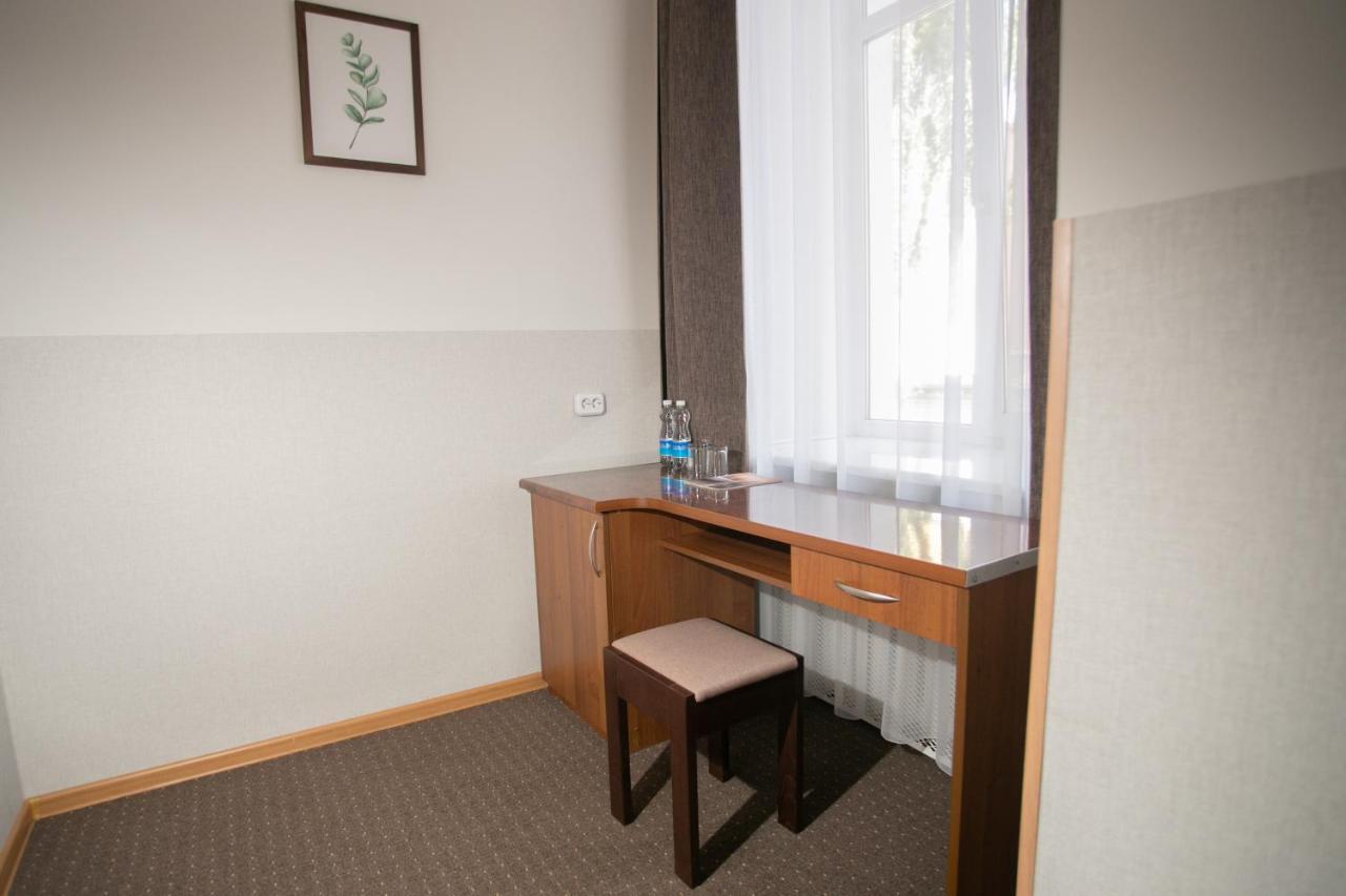 ברסט Molodezhnaya Hotel מראה חיצוני תמונה