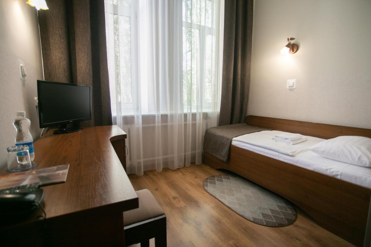 ברסט Molodezhnaya Hotel מראה חיצוני תמונה
