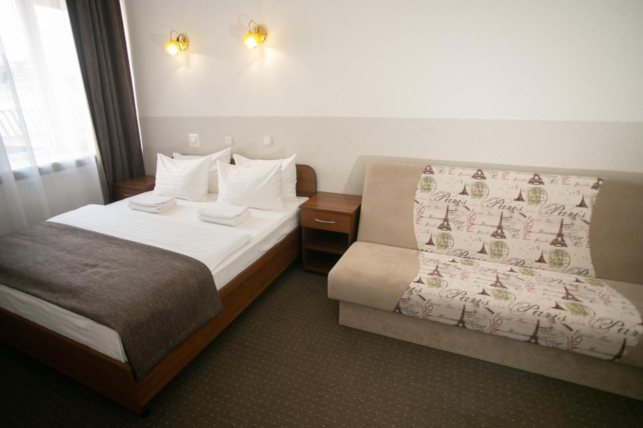 ברסט Molodezhnaya Hotel מראה חיצוני תמונה