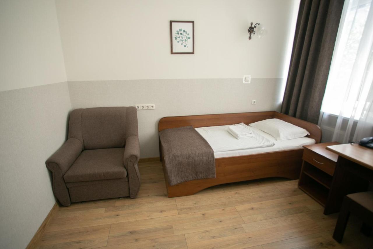 ברסט Molodezhnaya Hotel מראה חיצוני תמונה