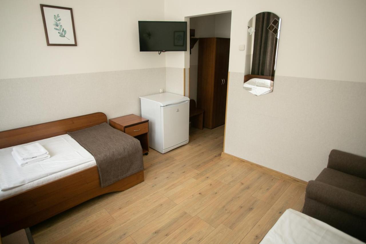 ברסט Molodezhnaya Hotel מראה חיצוני תמונה