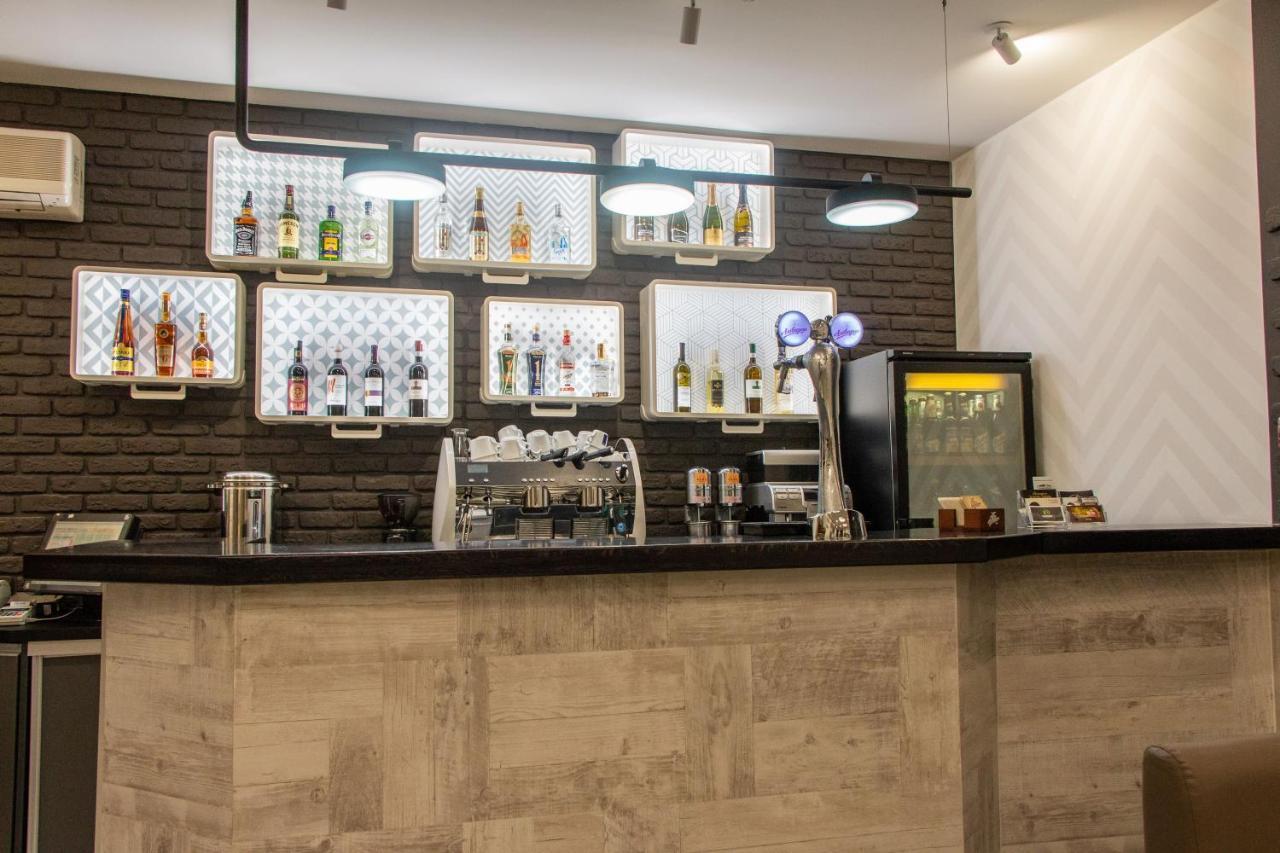 ברסט Molodezhnaya Hotel מראה חיצוני תמונה